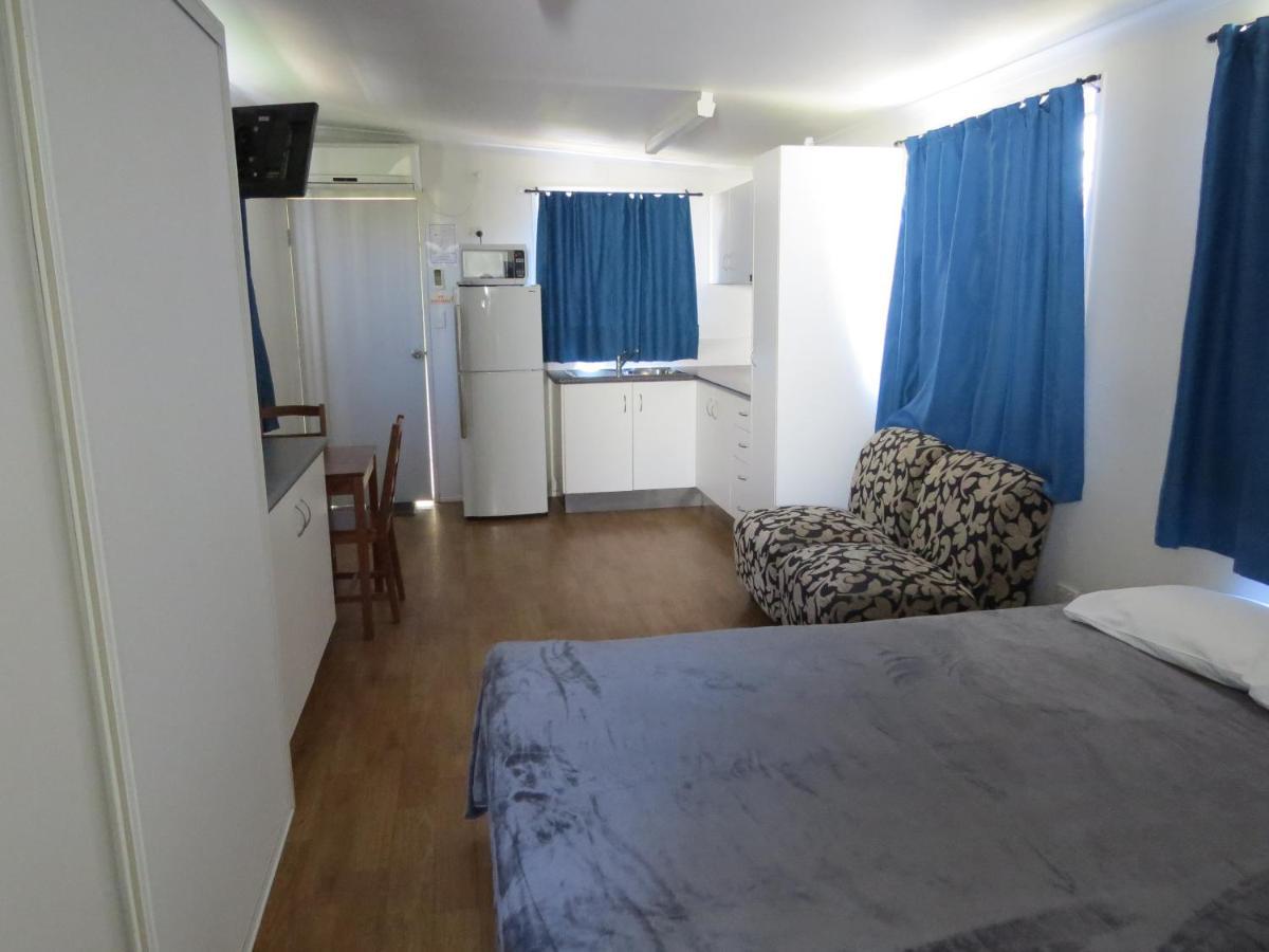 Bundaberg East Cabin And Tourist Park ภายนอก รูปภาพ
